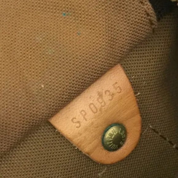 LV Speedy 30 Monogram. Watch Video!! - Picture 6 of 11